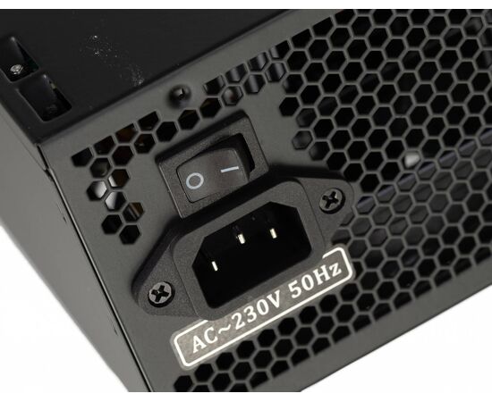  Блок питания Accord ACC-650W-NP ATX 650W (24+4+4pin) 120mm fan 4xSATA 