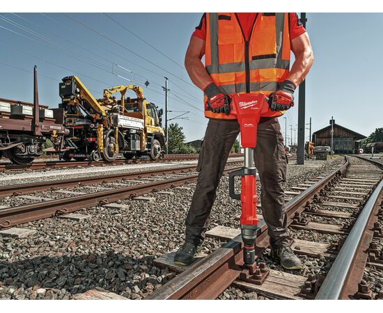  Гайковёрт импульсный Milwaukee M18 FHIWF1R-122С (4933493141) железнодорожный 2АКБ+ЗУ 